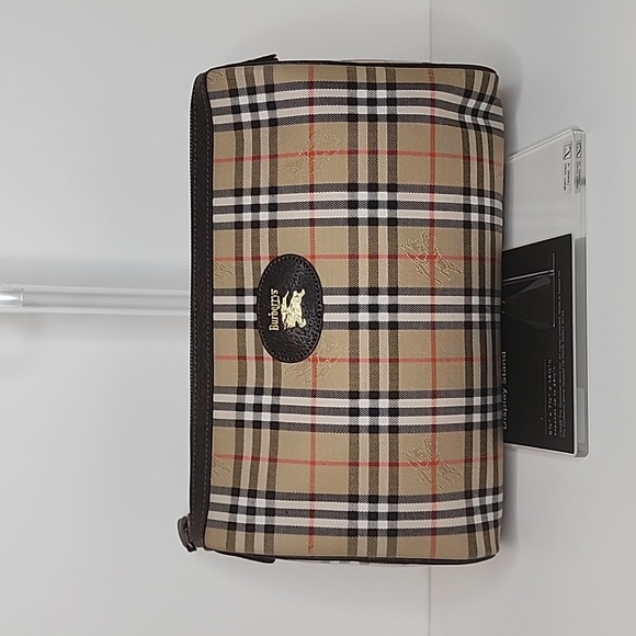 Burberrys Clutch or Cosmetic Bag - Picture 1 of 17